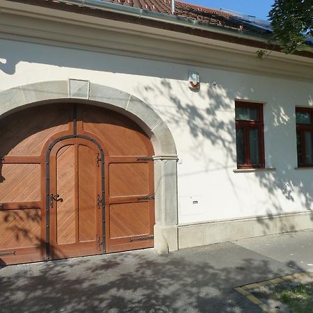 Kaboca Vendeghaz Apartment Vác Exterior foto