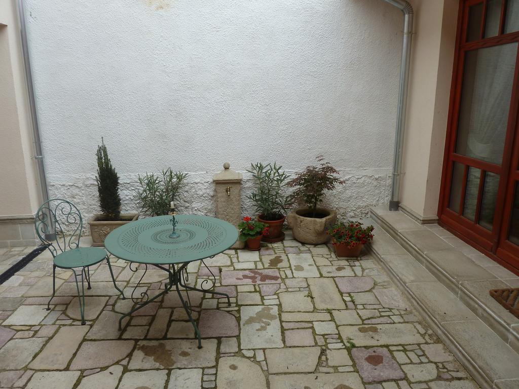Kaboca Vendeghaz Apartment Vác Exterior foto